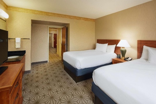 Embassy Suites By Hilton Hotel Columbia-Greystone image 27